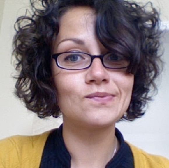 Meet your Posher, Laura - Picture 1 of 1
